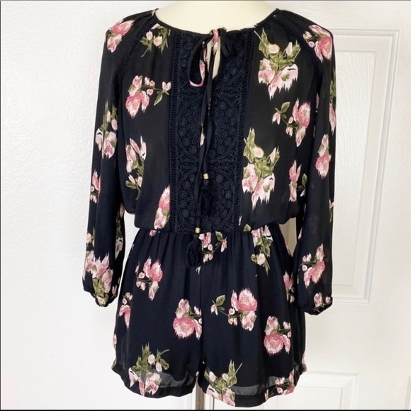 DR2 Pants - DR2 Floral Romper Black Size S